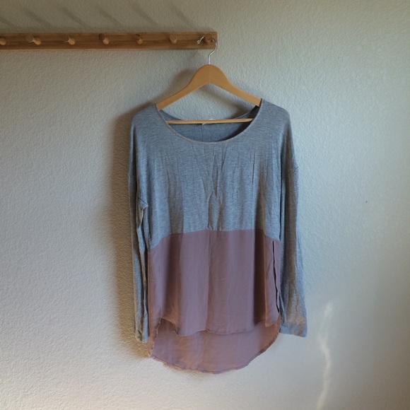 Anthropologie Tops - Anthropologie High Low Longsleeve